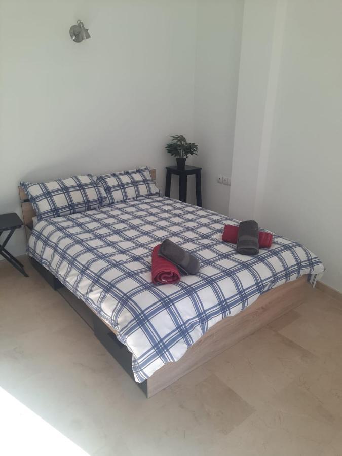 Seashape Apartment In 马尼尔瓦 外观 照片